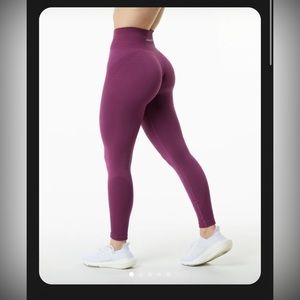 Alphalete Ozone Leggings - Grape Medium